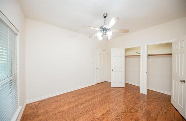 Building Photo - 7103 Windwater Lagoon Dr
