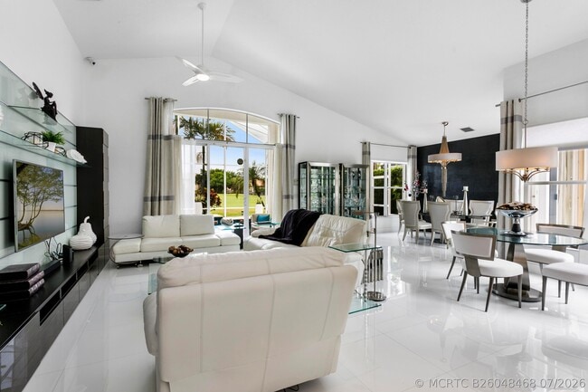 Building Photo - 8270 Spyglass Dr