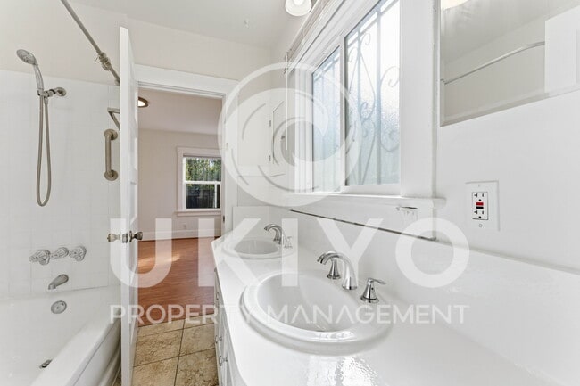 Building Photo - 2955 California St