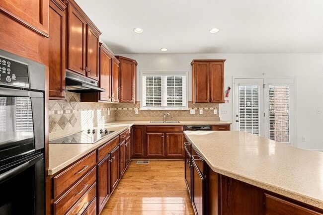 Building Photo - 8816 Caswick Ct