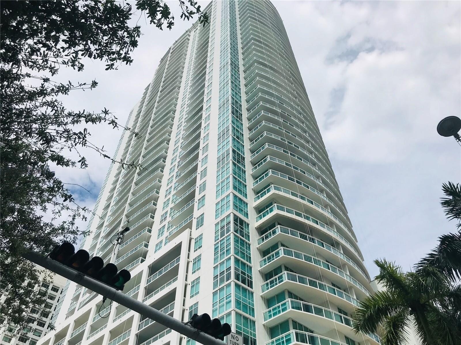 Building Photo - 951 Brickell Ave