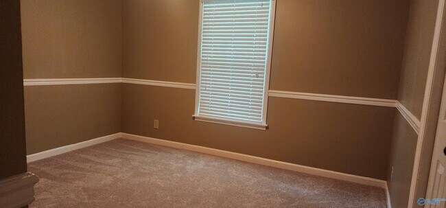 Building Photo - 1006 Wood Cir