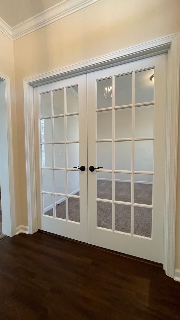 Building Photo - Beautiful home featuring 4 Bedrooms, 3 Full Baths, Flex Space/Office located in the highly sought...