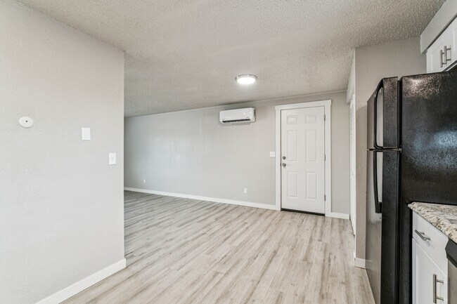 Building Photo - 2111 Airport Ave