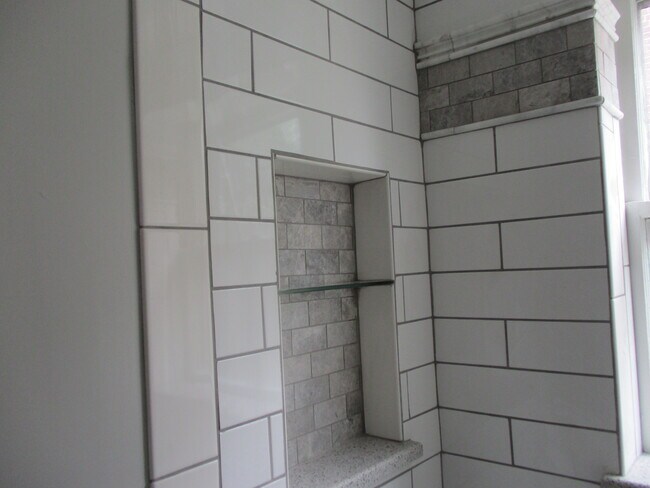 Building Photo - 1081 Terrace Dr