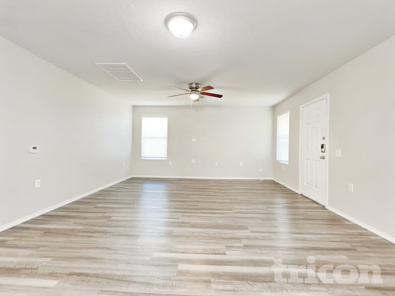 Building Photo - 13231 Ashworth Blvd