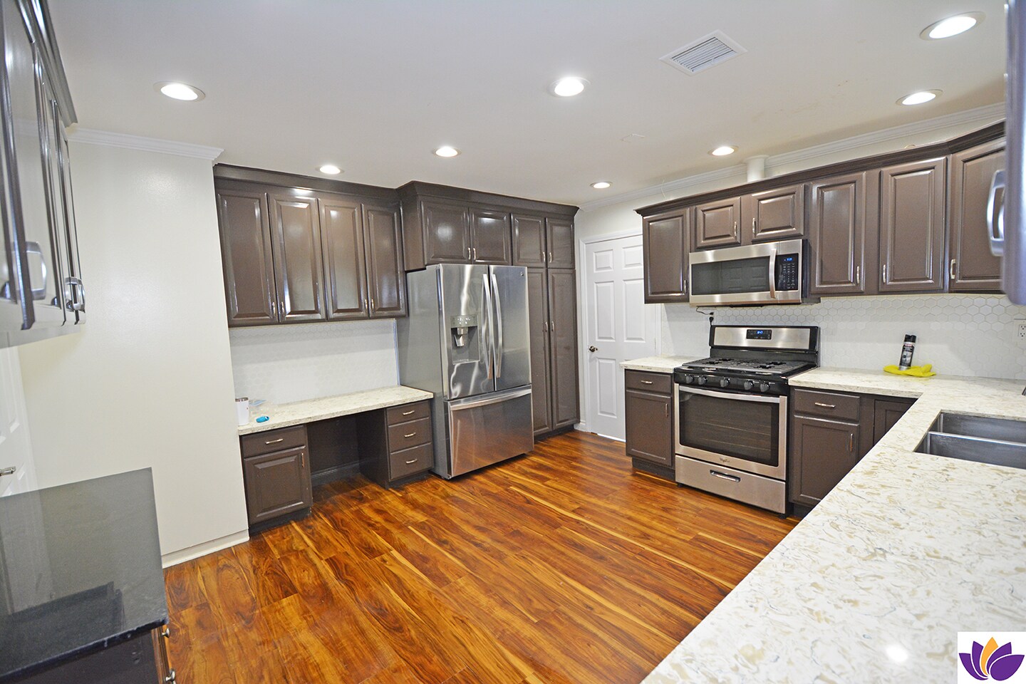 Building Photo - 23701 Bessemer St