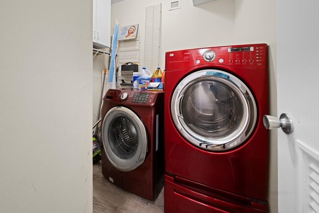 Building Photo - 7002 JFK Blvd E