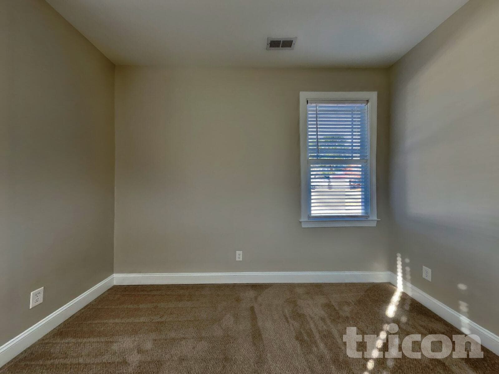 Building Photo - 140 Golden Oats Dr