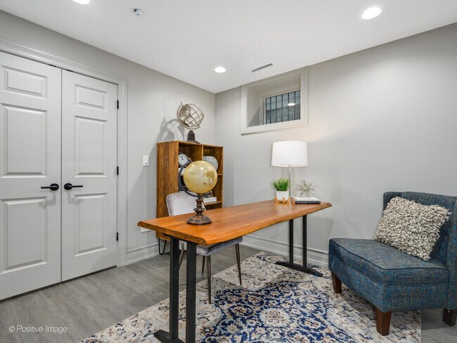 Building Photo - 1143 W Montana St