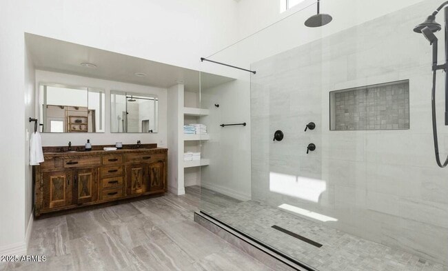 Building Photo - 11212 N Sundown Dr