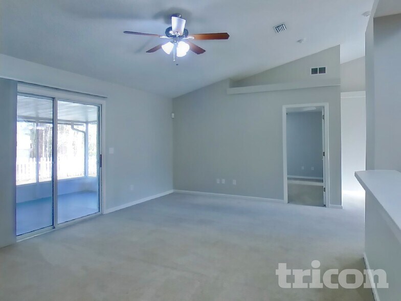 Building Photo - 2750 Archer St