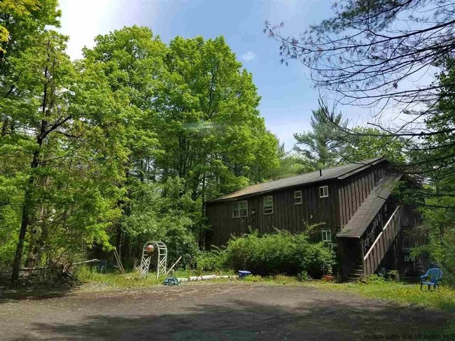 Building Photo - 1610 Glasco Tpke