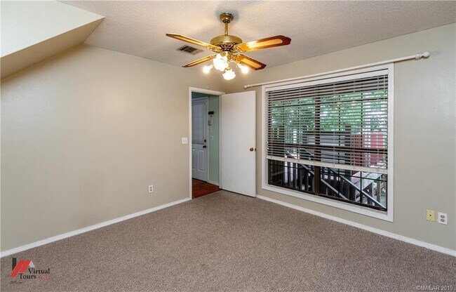 Building Photo - 8917 Glenmora Dr