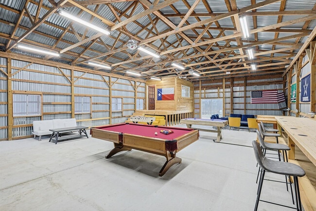 Building Photo - 2368 County Road 852-SI ID1055509P