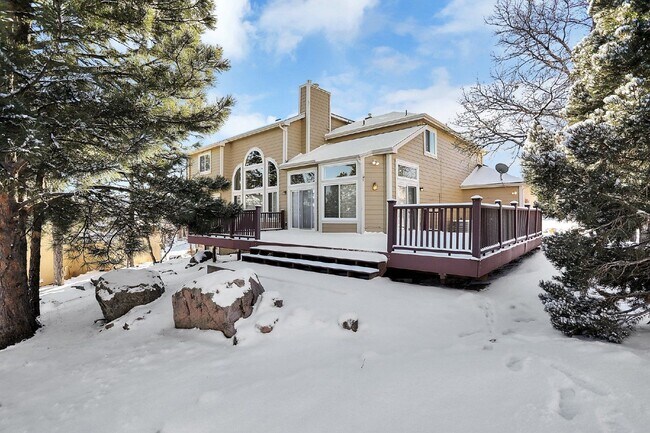 Building Photo - 110 Balmoral Way