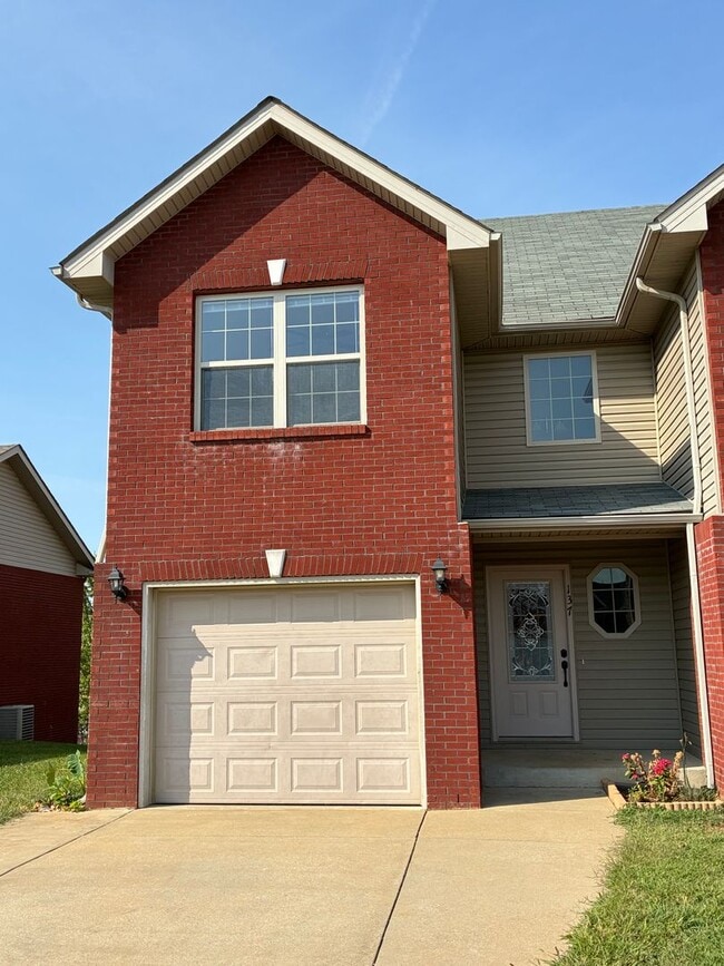 Building Photo - 137 Twin Lakes Dr