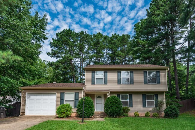Building Photo - Spacious 3 bedroom home in desirable SW Durham! Super dog friendly with large fenced yard!