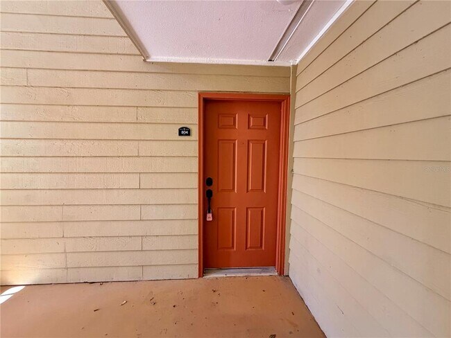 Building Photo - 9481 Highland Oak Dr