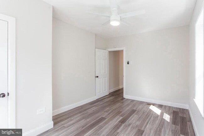 Building Photo - 1632 N 6th St