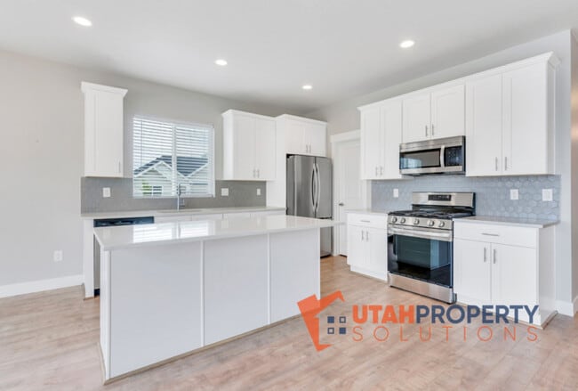 Building Photo - 7632 S Waverly Hls Ln