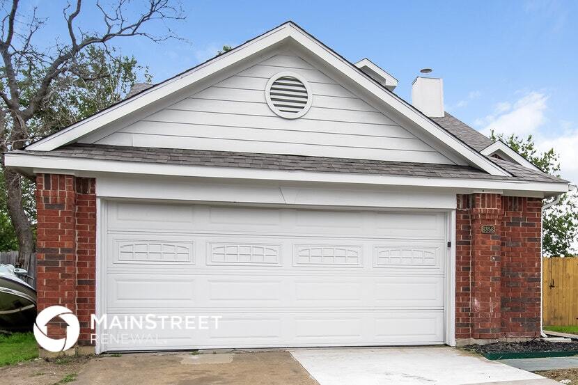 Building Photo - 6856 Driffield Cir E