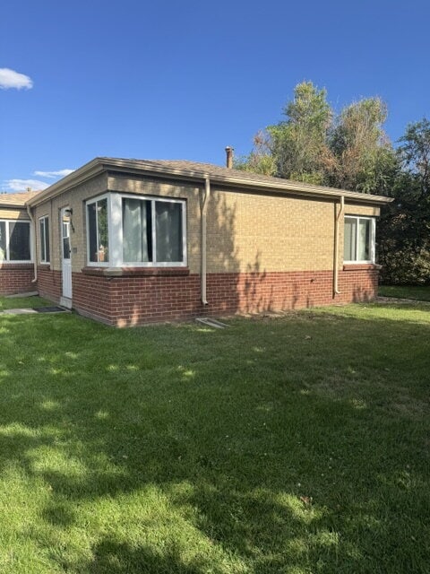 Building Photo - "Charming 1-Bed Urban Retreat in Denver's Heart - 575 Sq Ft of Cozy Living!"