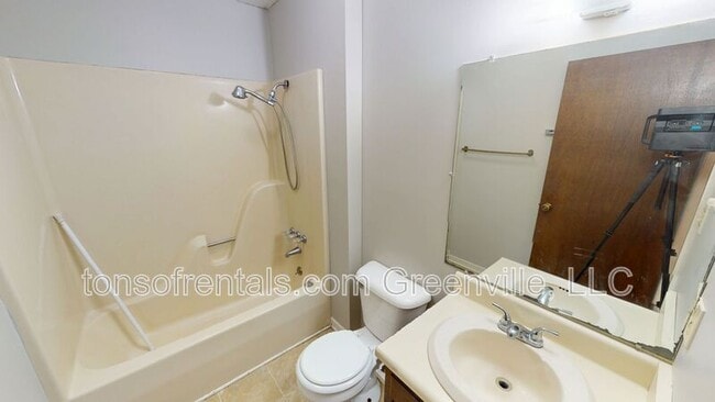 Building Photo - 106 Diehl Ct