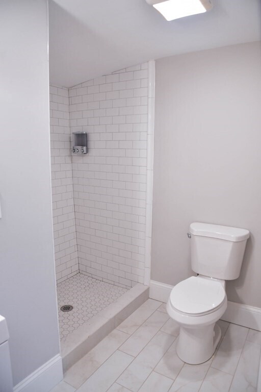Building Photo - 155 Chelsea St