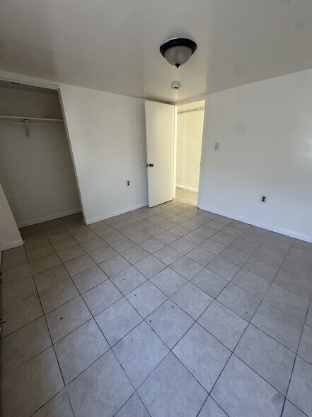 Building Photo - 3712 Winchester Ave
