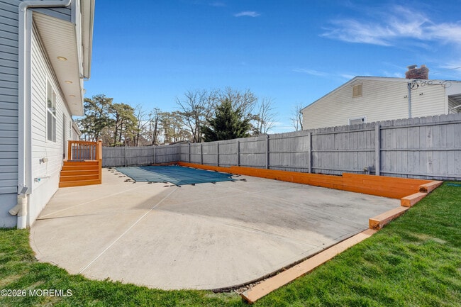 Building Photo - 1000 Eighth Ave