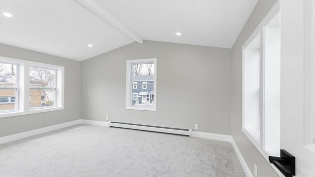 Building Photo - 23 Lynn St