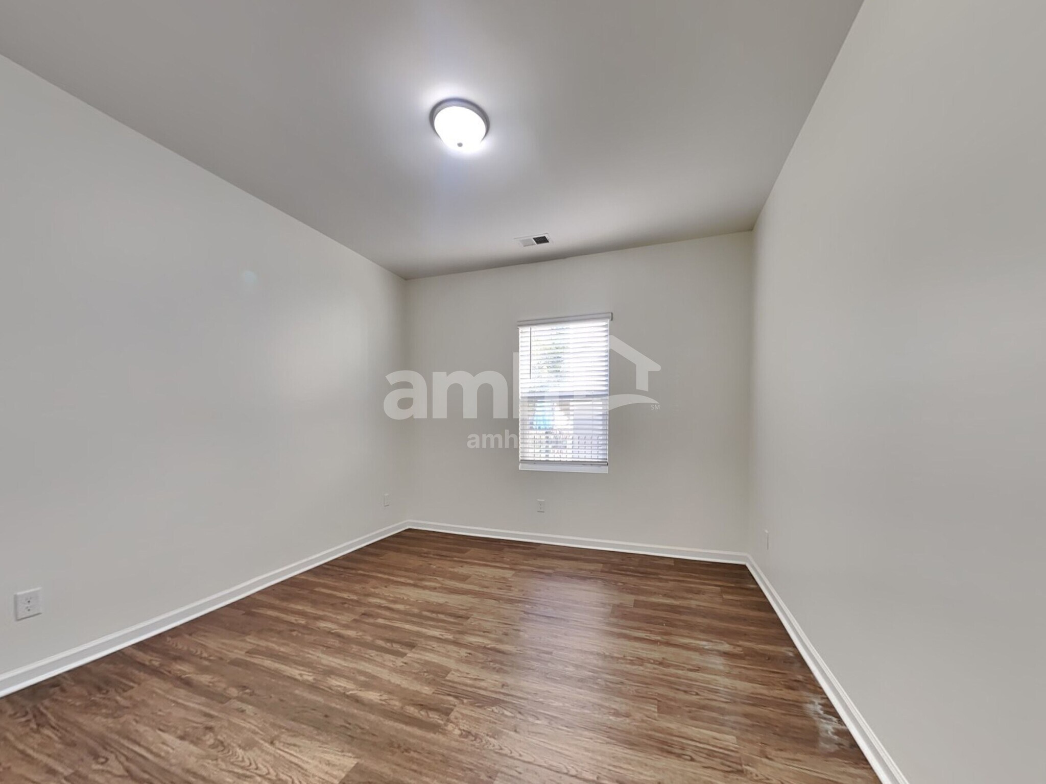 Building Photo - 200 Orion Way