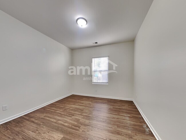 Building Photo - 200 Orion Way