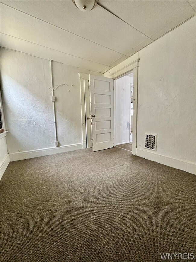 Building Photo - 2445 Bailey Ave