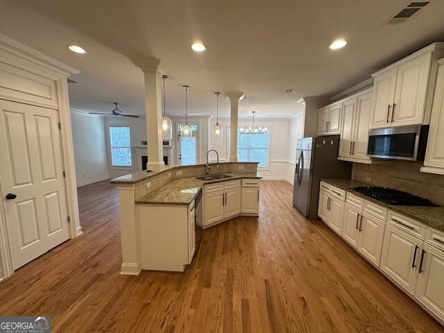 Building Photo - 7540 Jamestown Dr