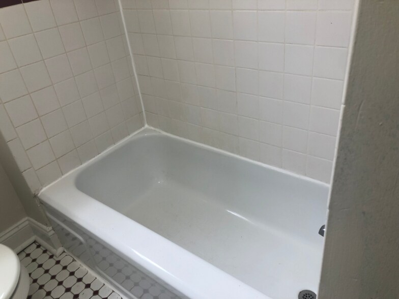 Building Photo - 5 Laidlaw Ave