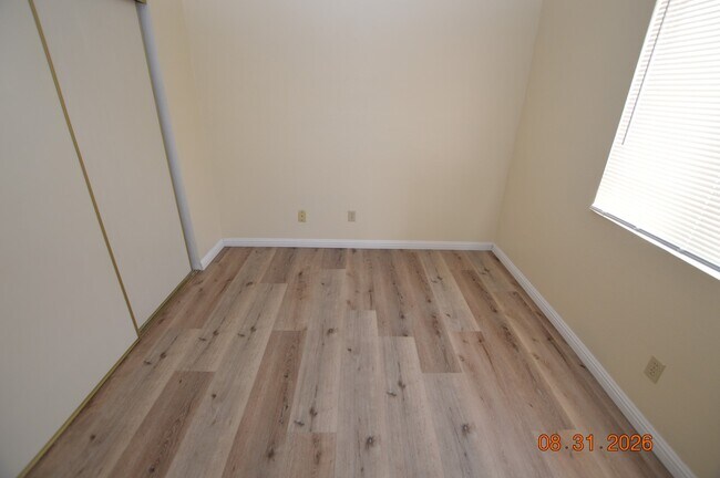 Building Photo - 5265 Child Ct