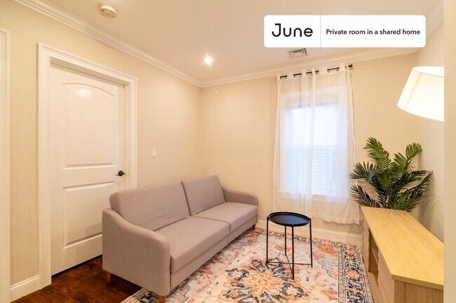 Building Photo - Room in Shared 4 bed/1.5 bath home in Somerville