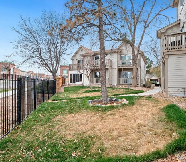 Building Photo - Charming 1 Bedroom, 1 Bathroom Available I...