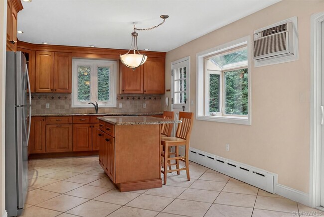 Building Photo - 80 Pines Bridge Rd