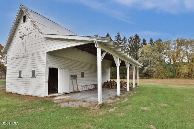 Building Photo - 2415 W Old State Rd