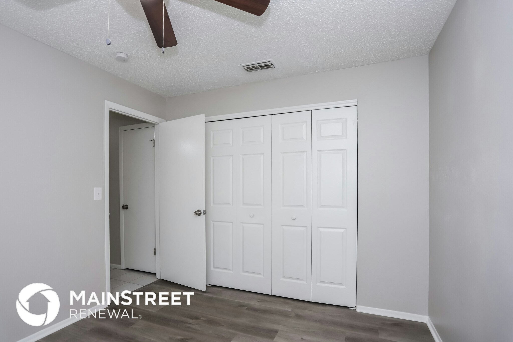 Building Photo - 834 Cinnamon Dr