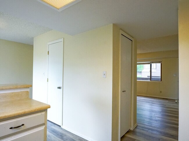 Building Photo - 3372 Capstan Way
