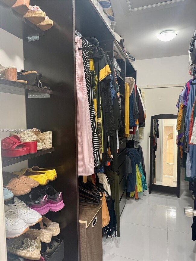 Building Photo - 11829 SW 105th Terrace