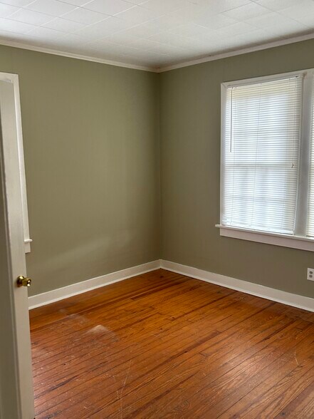 Building Photo - 309 Fredrica Ave