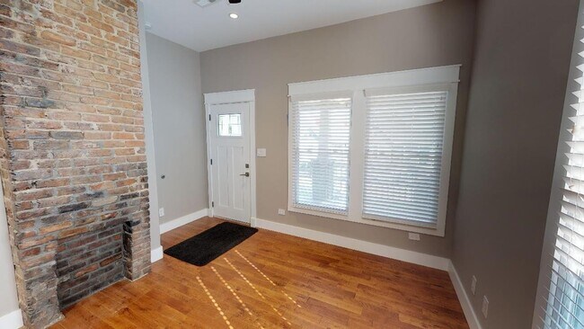 Building Photo - 1626 Forest Ave
