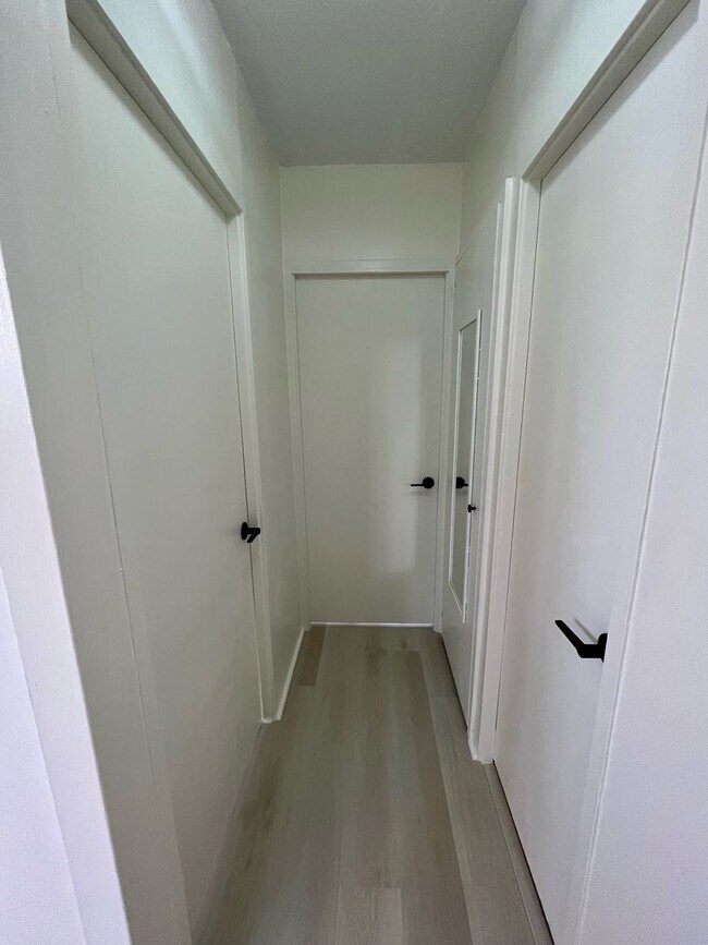 Building Photo - Available on 8/1/25, 620 soft, 2 bedrooms,...