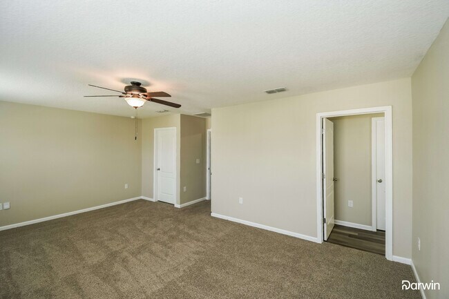 Building Photo - 3862 Falcon Crest Dr