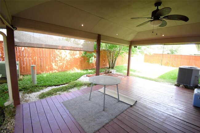 Building Photo - 10942 Heather Trail Dr